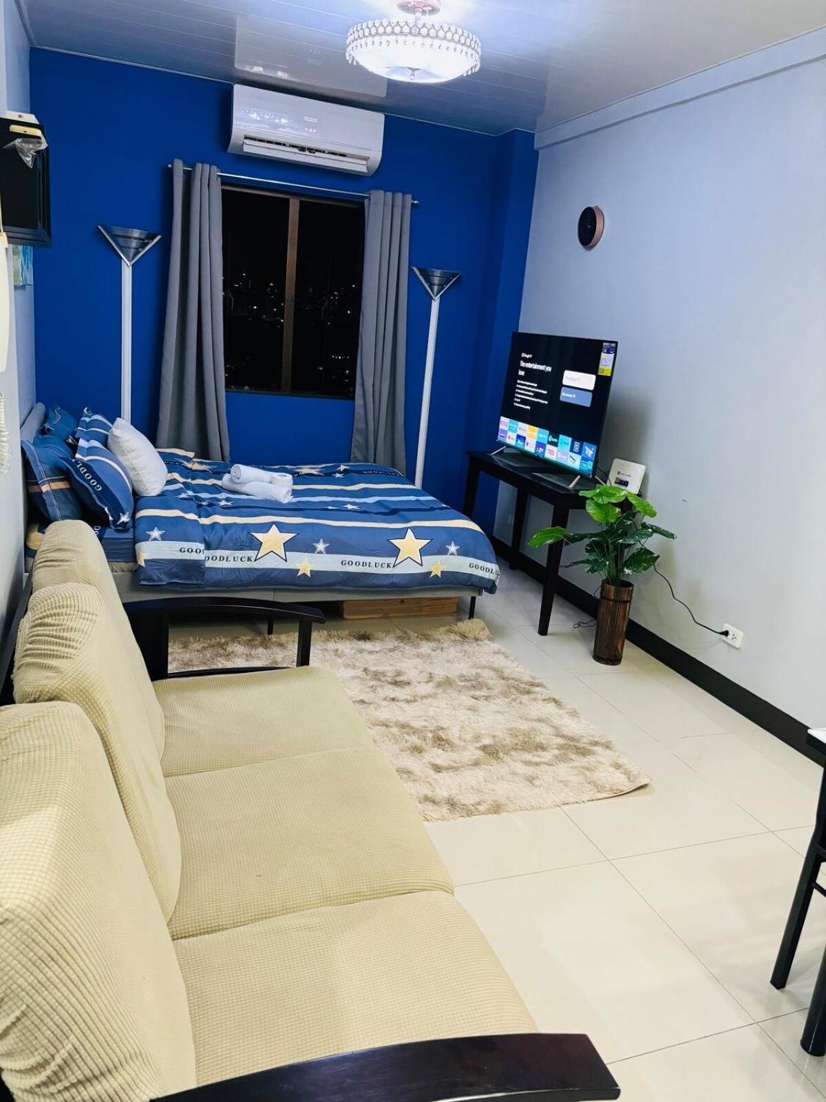 Airport Place Getaway Apartment Manila